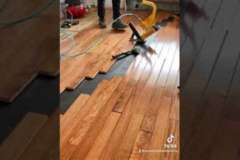 Installing HARDWOOD FLOORING / How to install wood floors.