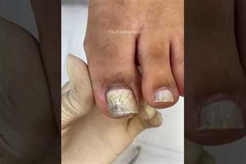 ASMR foot cleaning and pedicure