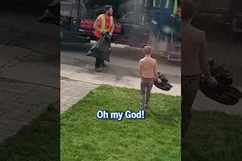 Boy plays a hilarious prank on garbage man