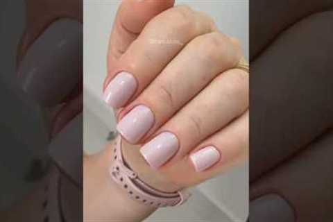 Easy and elegant Christmas manicure fram.alves_