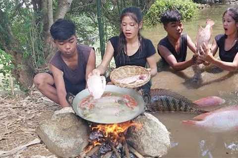 Survival in the rainforest, Catch and Cook redfish, Fish soup Hot chili