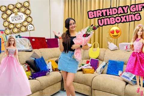 Biggest Birthday Gifts Unboxing OMG! Papa Mere Gifts me Kya check kar rahe the ?