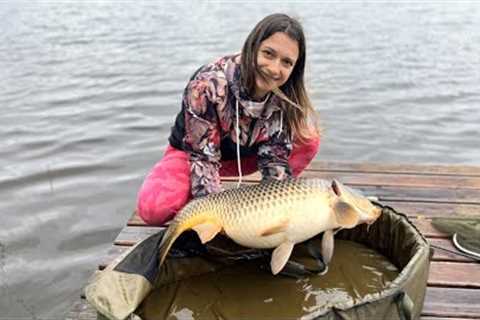 Girl Fishing on a Wild Lake | Trophy Fish Breaks Tackles | Cooking Relaxing Sounds of Nature ASMR ⛺