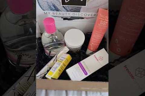 @latestinbeauty Monthly Subscription Box Unboxing #shorts #beauty #unboxing