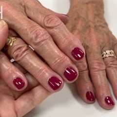 Manicure with Revlon Ultra HD Snap