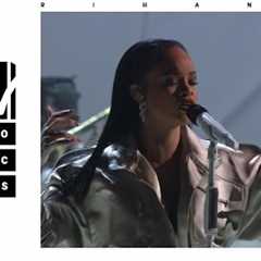 Rihanna - Stay / Love On The Brain / Diamonds (Live From The 2016 MTV VMAs)