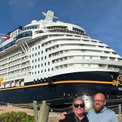 3 Days on the Disney Fantasy Cruise | Food, Shows & Castaway Cay!