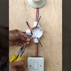 builders learn to assemble electrical installations