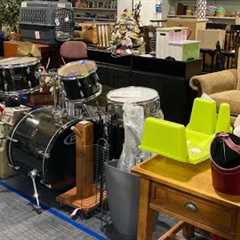 GOODWILL SHOP WITH ME FURNITURE CHAIRS TABLES HOME DECOR KITCHENWARE SHOPPING STORE WALK THROUGH