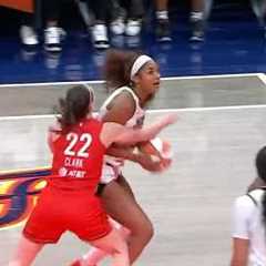 Caitlin Clark assault Angel Reese #angelreesehighlights #caitlinclark #wnba #trending #fights