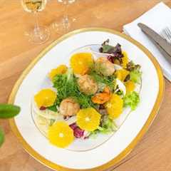 Learn the secrets of preparing Italian-inspired seared scallops with Chef Catherine Fulvio