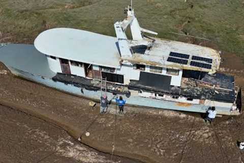 Ep 226 Giving the Boat Some Love On The Outside!