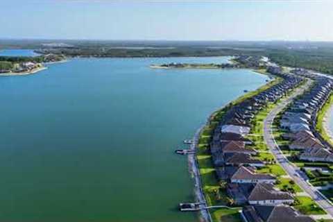 Fort Myers, Florida Lakefront Neighborhood Drone Footage [DJI Mini 4 Pro]