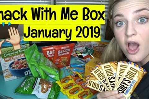 JANUARY 2019 SNACK WITH ME BOX | SO MUCH FOOD!!