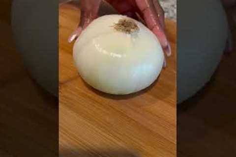 Kitchen Hacks You Need To Know: Onion Dicing 🧅