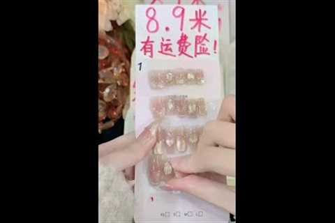 #RemovableNailExtensions #NailExtensions #Manicure #InfluencerManicure #WearableNailExtensions