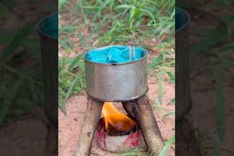 Survival Skills: The Guy Show Easy And Very Useful Idea #survival #camping #outdoors #forest