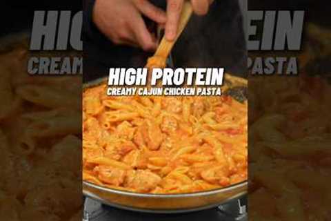 MOST DELICIOUS High Protein Creamy Cajun Chicken Pasta, ONLY 525 calories in One Pan! 🔥👨🏽‍🍳🥘