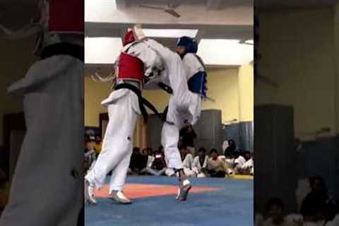 taekwondo fight #viralvideo #motivation #shorts #sports #trending #fight#fighter#hardwork#ko#athlete