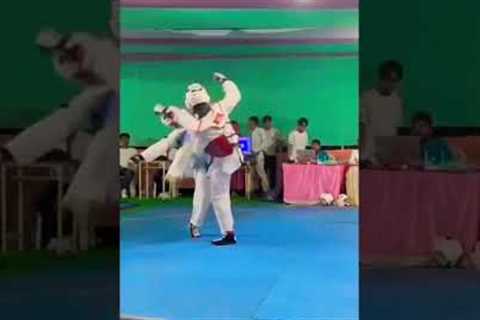 Taekwondo fight#viralvideo#shortvideo #sports#viralshorts#viralreels#trending#trendingshorts#tkd