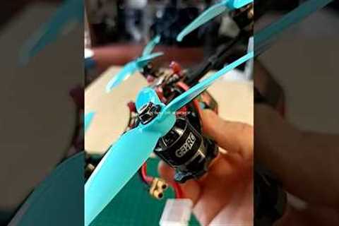 POWERFUL FPV RACING DRONE QUADCOPTER #GEPRC NOTCHY MOTORS GR1408 3500KV SPEEDX #rotoriot #FORTINI F4