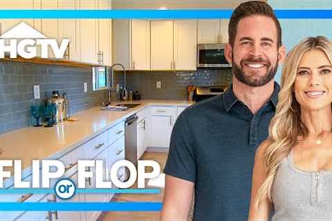 RISKY Sight Unseen House Flip | Flip or Flop | HGTV