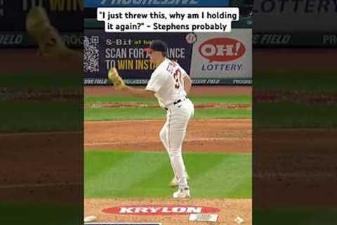 Most Graceful Catch I've Seen The Last 14 Minutes #baseball