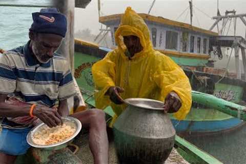 Amazing🤩 The Ultimate Trawling The Rainy Ocean | A Day Of Cooking In The Deep Sea‼️Life of..