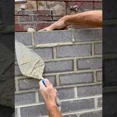 Buttering in the closure brick #bricklaying #asmr #satisfying #tradie