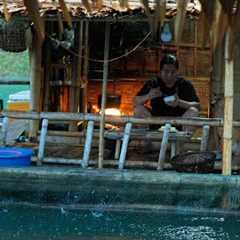 Heavy Rain On The River, Processing Pickled Bamboo Shoots: River Survival | EP.474