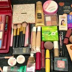 6:38 Minutes Luxury Makeup Haul ASMR | No Talking Pure Sounds