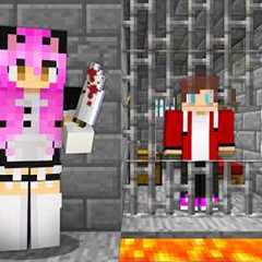 JJ Have A CRAZY FAN GIRL in Minecraft!
