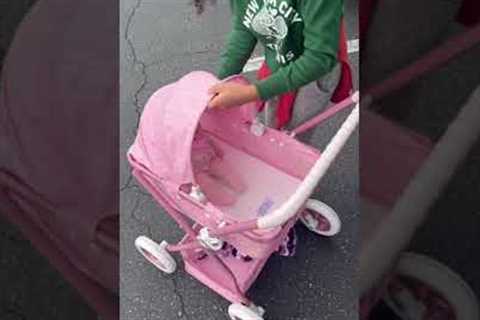 Scarlett wanted to bring her baby shopping! @AmericanGirl #americangirl #pretendplay #shorts