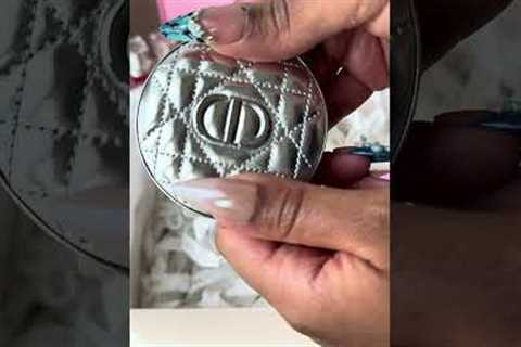 In DIOR we TRUST! 😝🤍 #unboxing #beauty #makeup #skincare #asmr