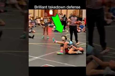 Brilliant takedown defense #wrestling #mma #fightshort #martialarts #trending #tutorial