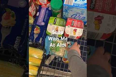 Let’s grocery shop at Aldi! ✍️ #asmr #asmrsounds #shopwithme #groceryhaul #aldi