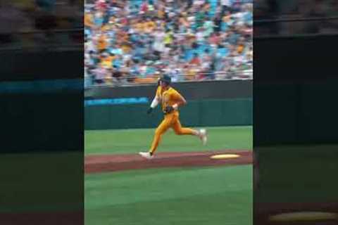 The field goal is GOOD #homerun #mlb #nfl #baseball