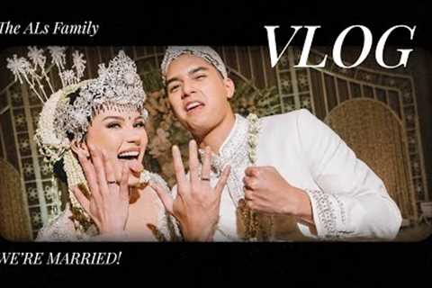 WE'RE MARRIED!