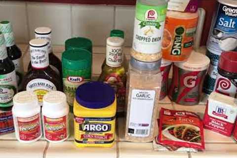 Beginners prepper pantry | canned food storage