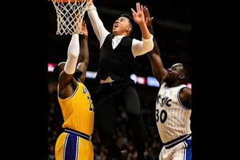Dunk over nba legends like lebron and shaq #capcut #funny #ai #pixverse #aiediting #nba #lebron