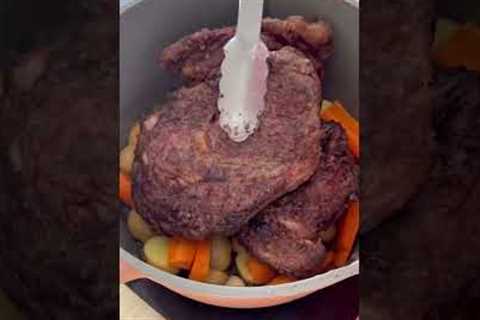 Tender Beef Pot Roast & Gravy