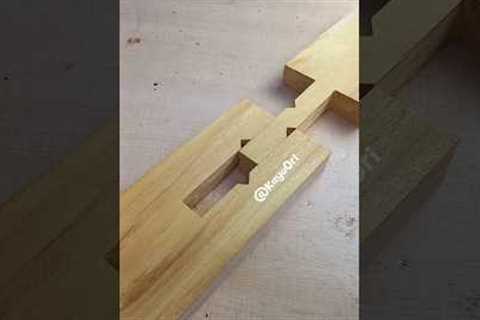 Crazy idea of Japanese carpenter wood joint without nails