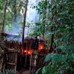 Alone Survival in Wilderness Rainstorm, Building Shelter, Bushcraft, Fishing, Cooking