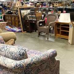 GOODWILL (3 DIFFERENT STORES) SHOP WITH ME FURNITURE CHRISTMAS DECOR SHOPPING STORE WALK THROUGH