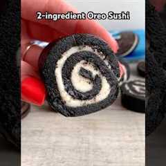 2-ingredient Oreo Sushi