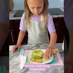 Summer snack idea for kids. 🥑#summersnacks #tinychef #tasty  #avocado #kidfriendly #healthysummer