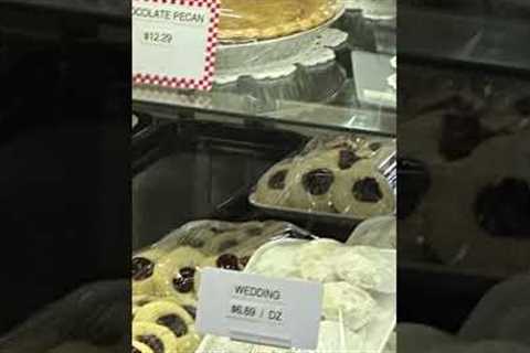 Country Bake Shop Cleveland Ga  caramel cake pecan pie  best delicious