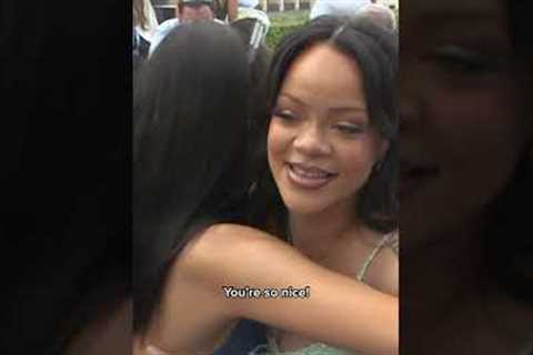 The Adorable Moment Rihanna Meets a Fan Mid-Interview #rihanna #thesmurfs #rihannanavy