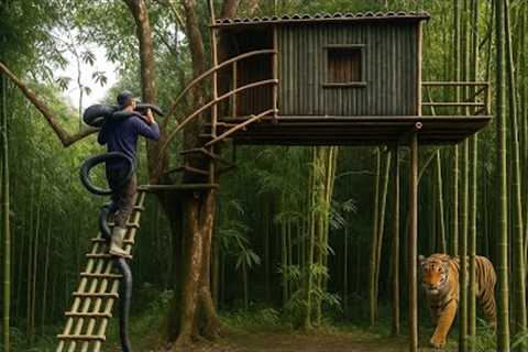 Built a Bamboo Treehouse with Campfire to Survive Wild Animal Attacks