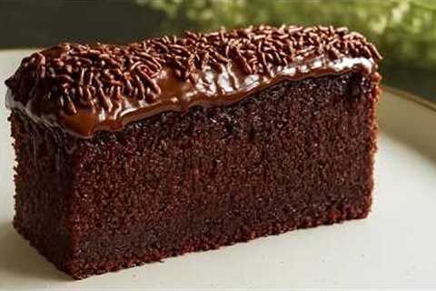 Easy Chocolate Fudge Cake! Small Cake recipe to make at home! Chocolate Cake Recipe
